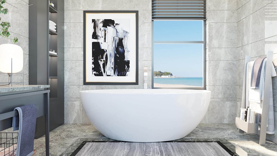 white freestanding bathtub 