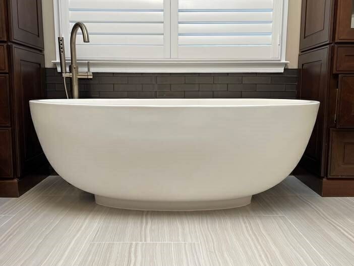 freestanding bathtub under 60 inches