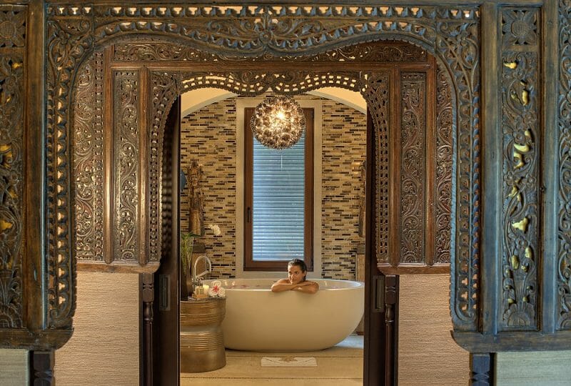 Are Freestanding Bathtubs Going out of Style?