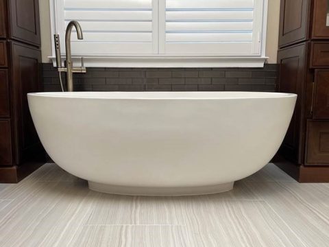 freestanding bathtubs for small spaces