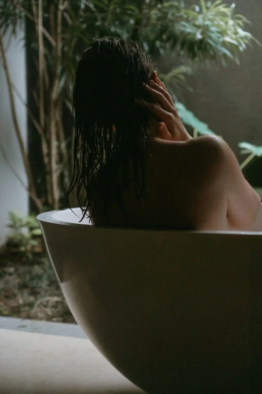 luxury freestanding soaker tub