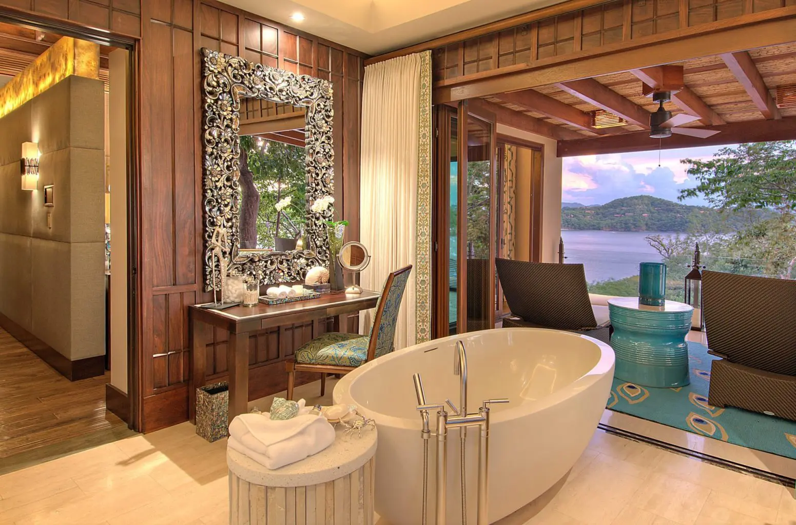 Villa Manzu Estate, Costa Rica