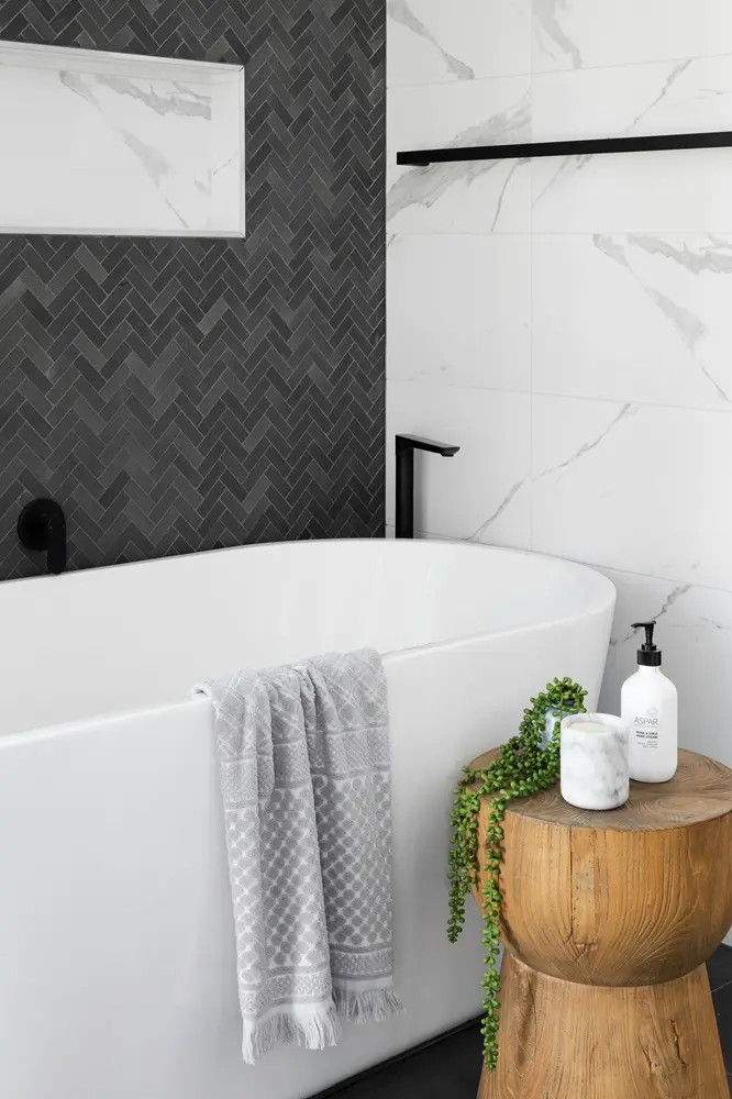 small bathroom accessory ideas