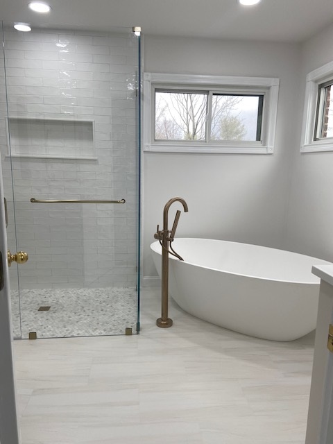 freestanding bathtub